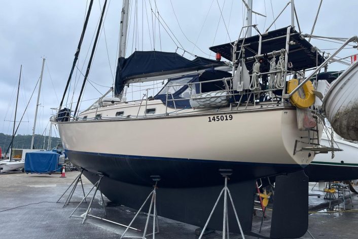 Boats for Sale - Island Packet 40 002